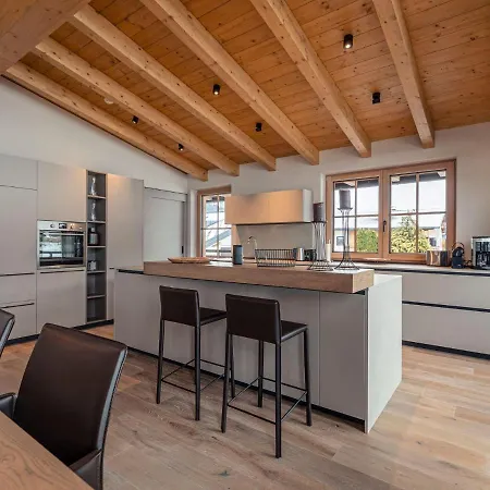 Διαμέρισμα Luxury Penthouse, Lift Within Walking Distance Βέστεντορφ